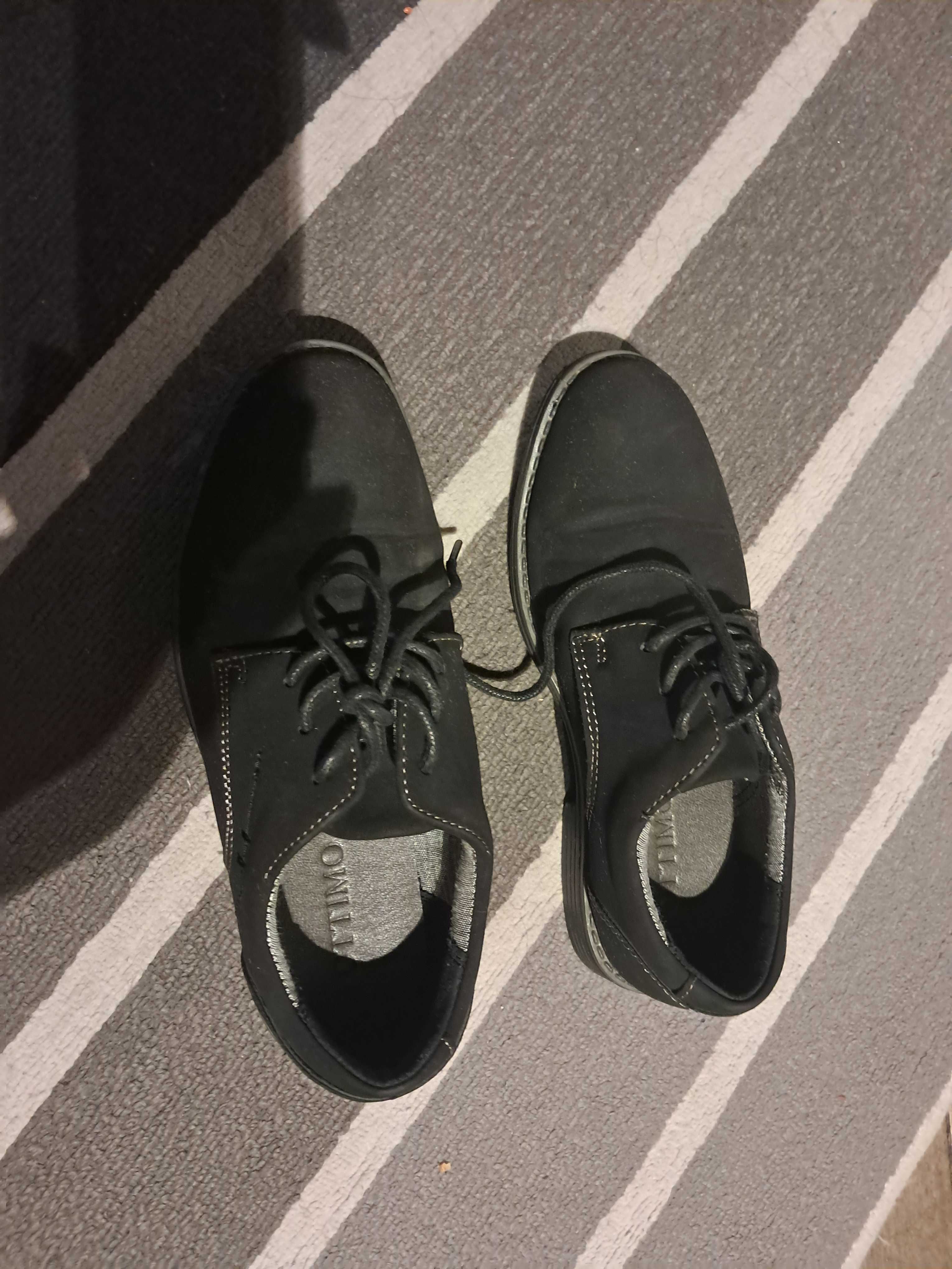 Do Komuni buty chłopięce rozmiar 32