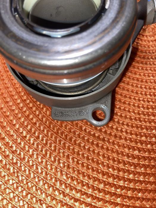 Вижимний підшипник звеплення