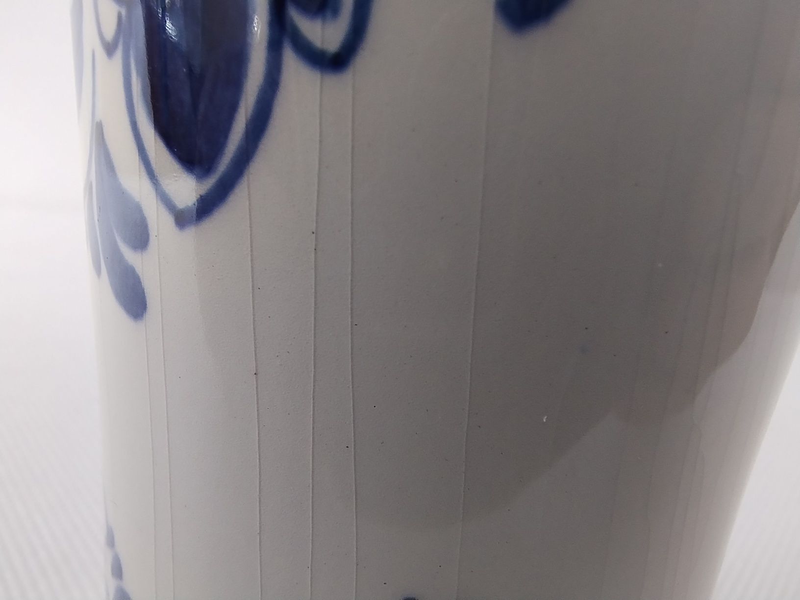 Wazon ceramiczny. Delft.