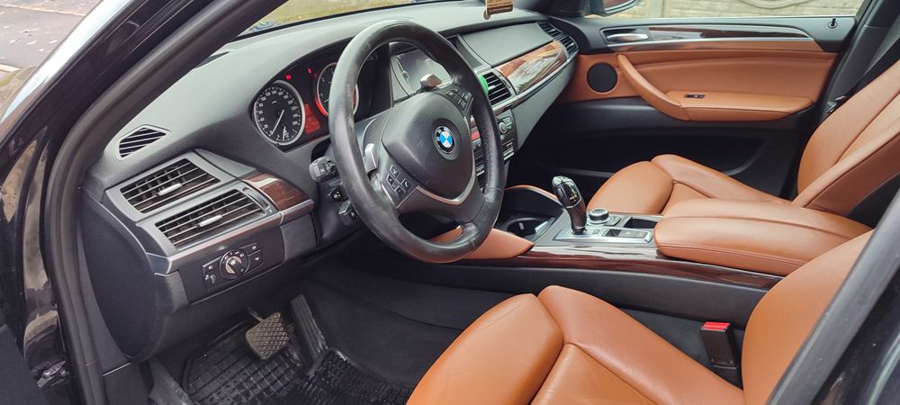 Sprzedam BMW  X6  E71 z 2011