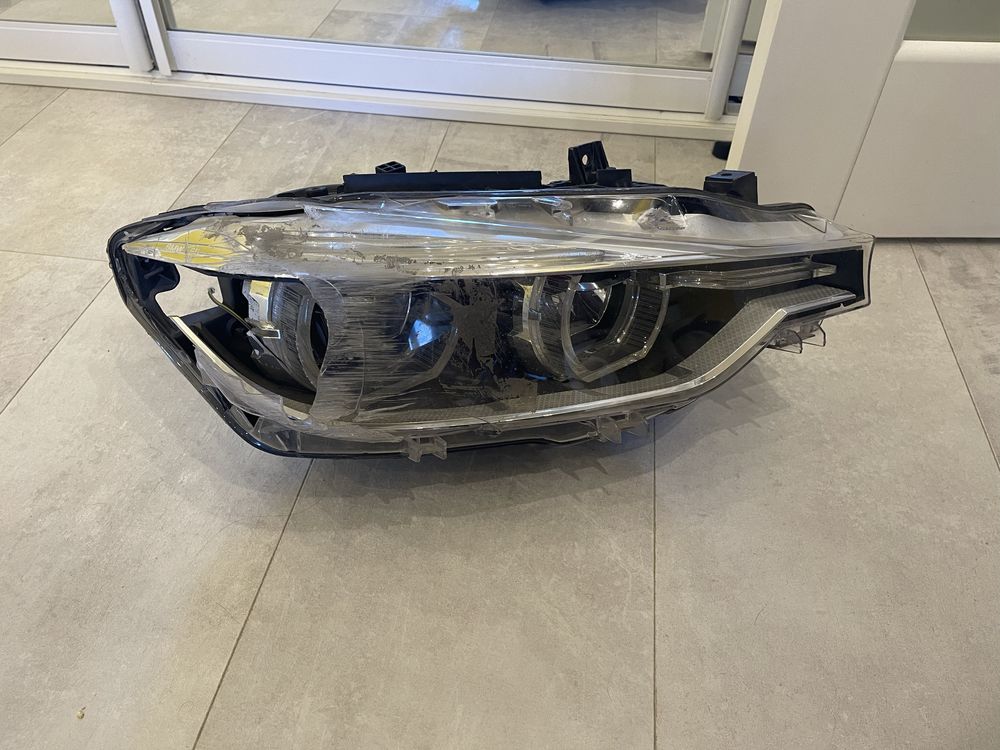 Bmw F30 LED фара правая робоча під відновлення