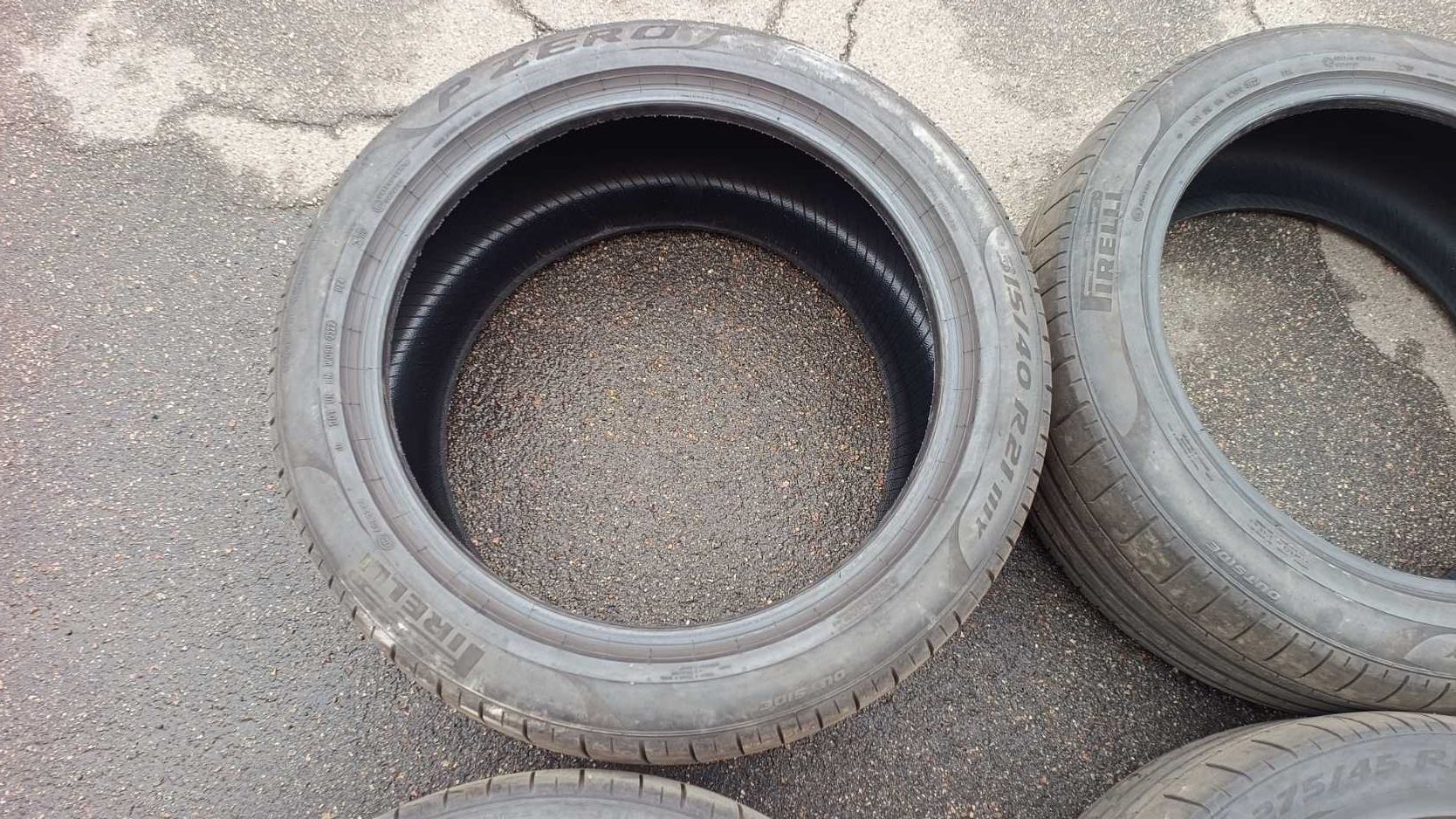 Літня гума Pirelli P zero 275/45 R21 та 315/40 R21