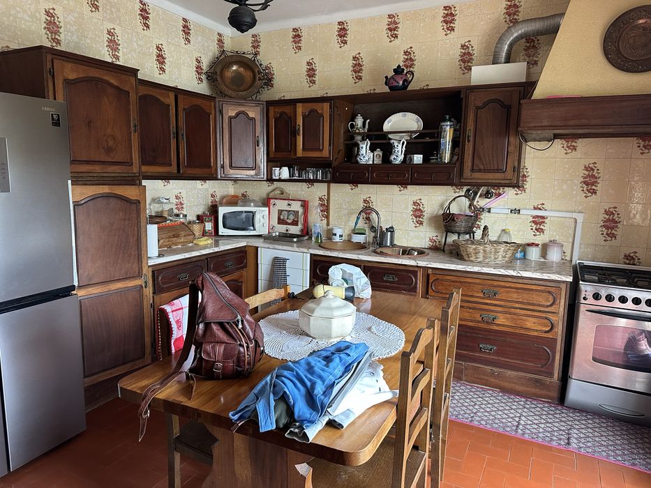 Quarto para alugar em moradia