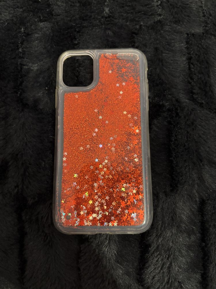 Brokatowe etui na iPhone 11