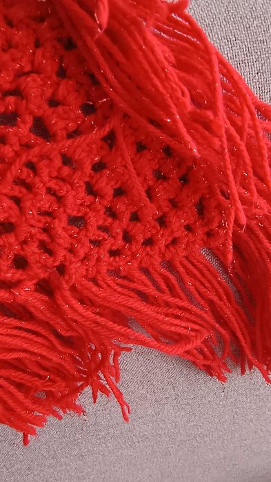 Chusta szydełkowa czerwona z brokatową nitką, vintage, handmade