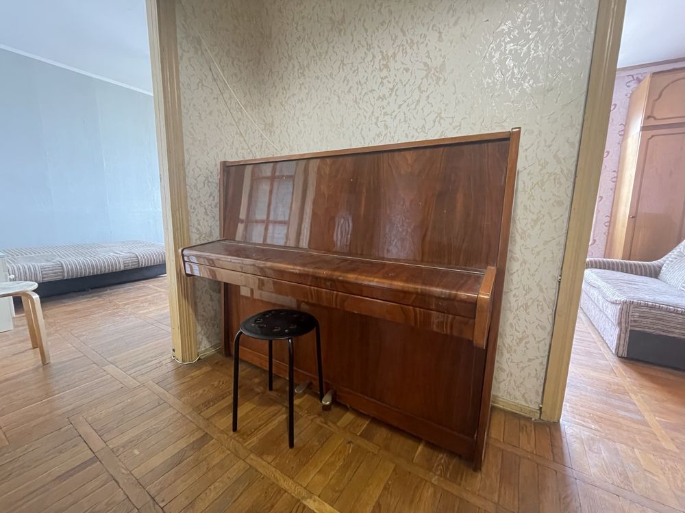 Продам піаніно б/в за 2000 грн знваходиться в Вінниці