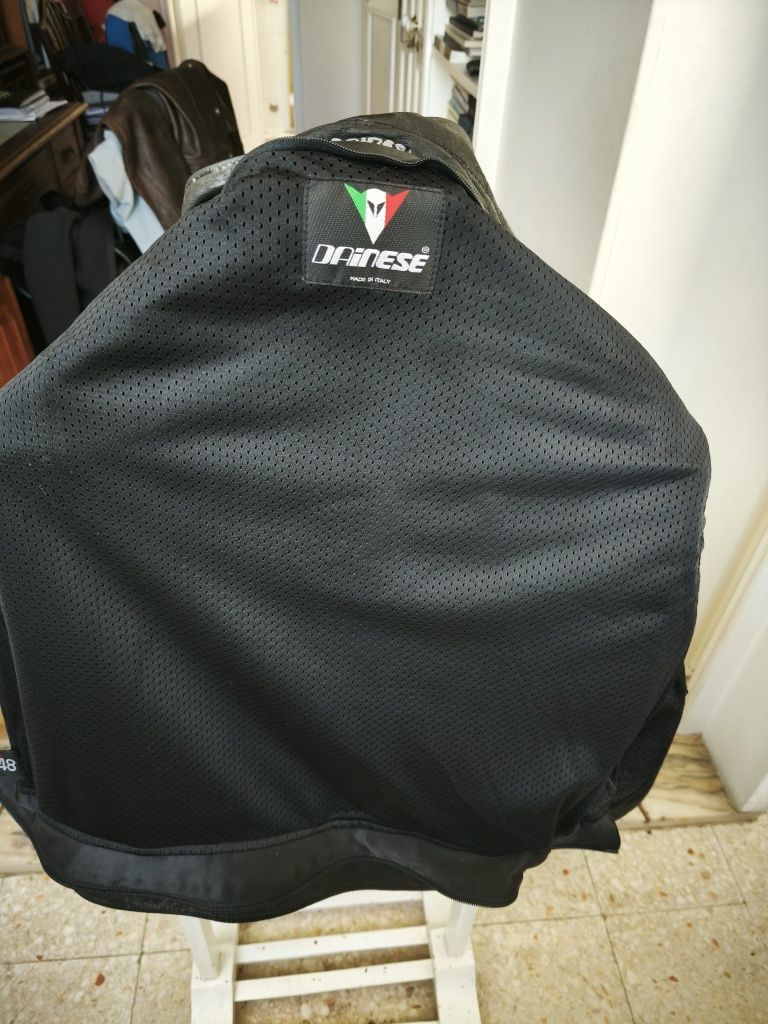 Blusão mota com forro Dainese pele genuína