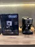 Ekspres do kawy DeLonghi EC 156.B kolbowy