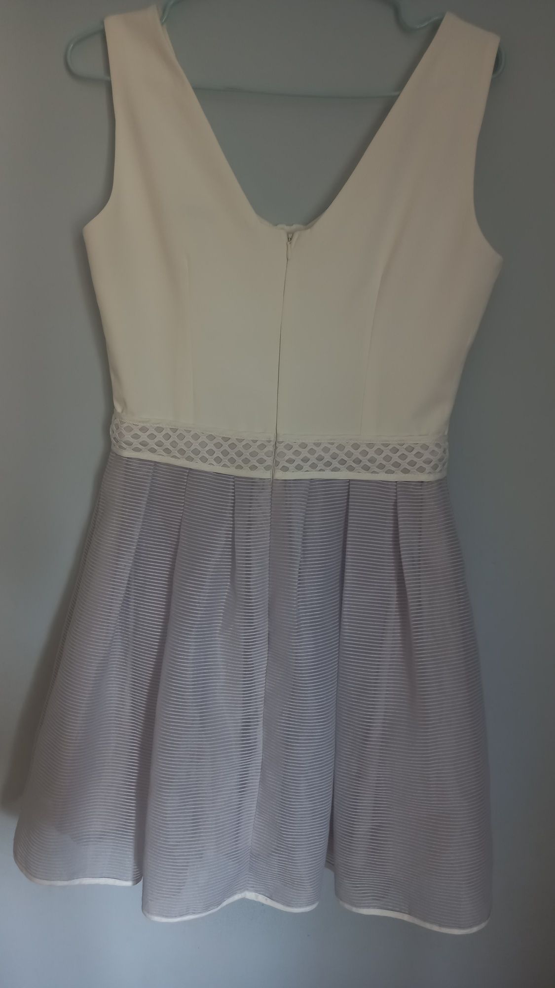 Elegancka sukienka