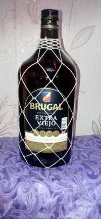 Бутылка из под рома BRUGAL.extra viego.1.750 мл.