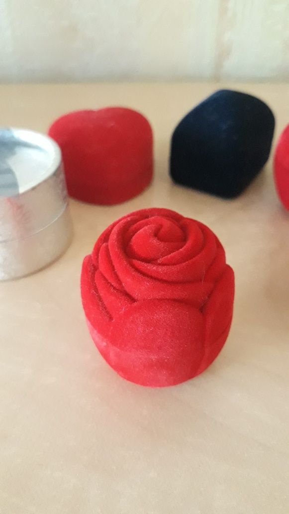 Коробочки для ювелирных украшений