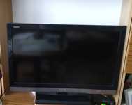Telewizor Sharp LC-32LE600 w dobrym stanie.