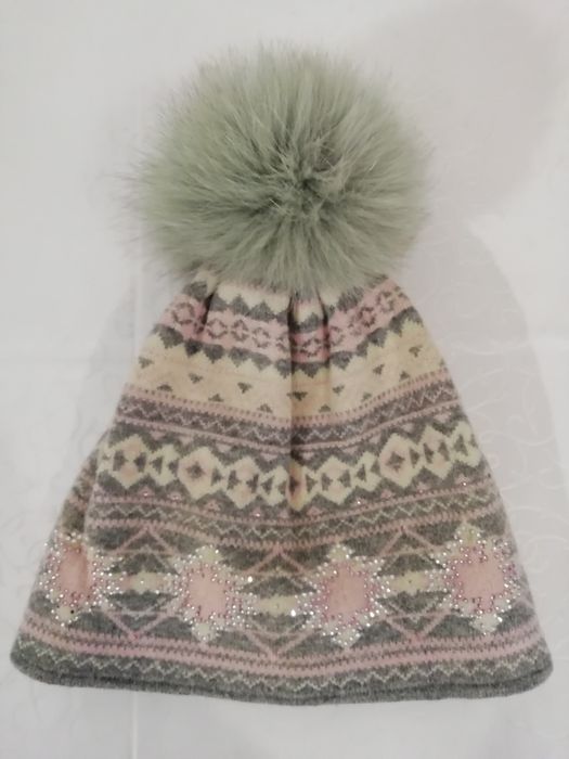 Шапка зимняя на девочку