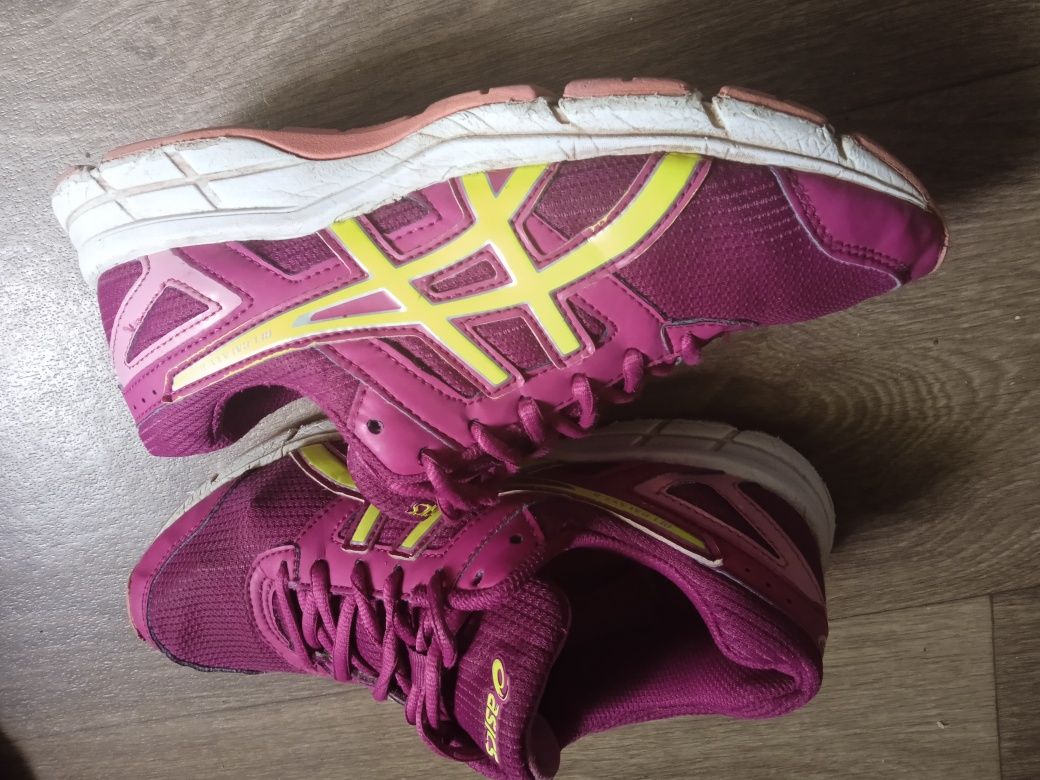 Кроссовки, ASICS,Босоножки женские размер 37
