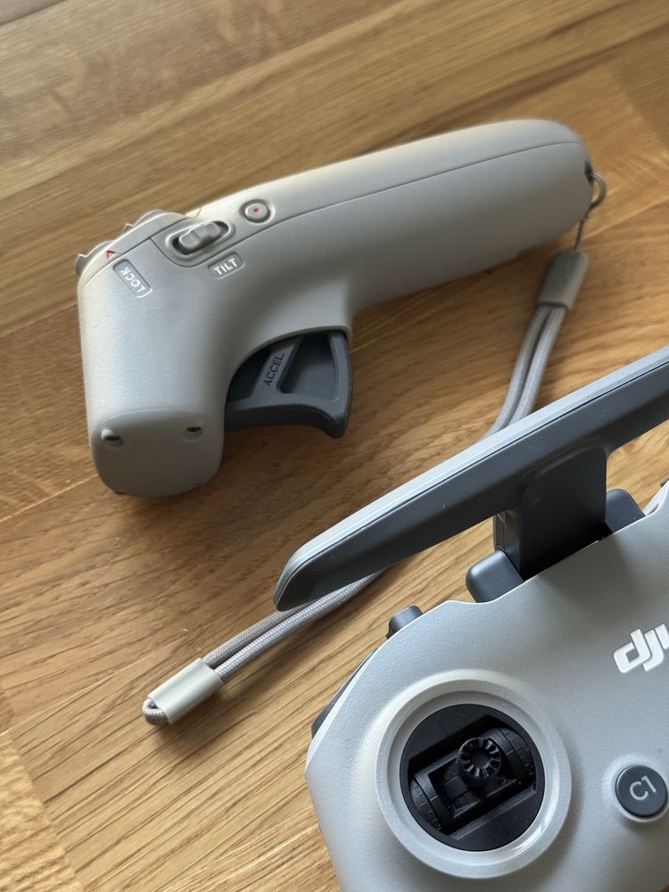 DJI FPV RC 2. FPV пульт керування