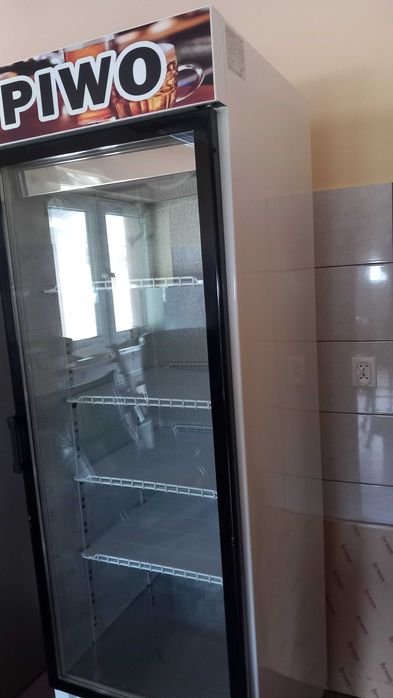 Witryna Rapa SCH- S/625 / -Lodówka sklepowa na napoje - nabiał ciasto