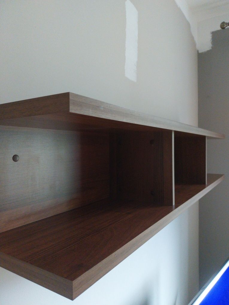 Komplet mebli salonowych (komoda,półka pod telewizor,szafka, stolik ka