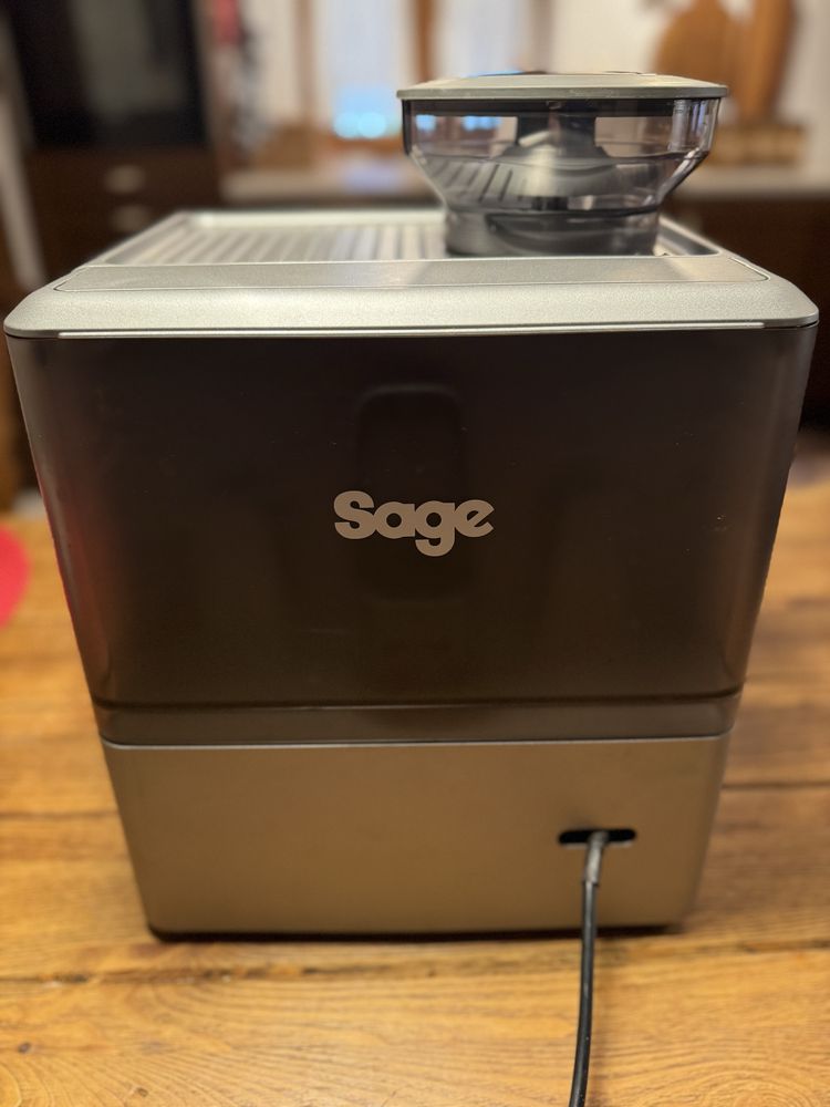 Ekspres do kawy Sage Barista Express