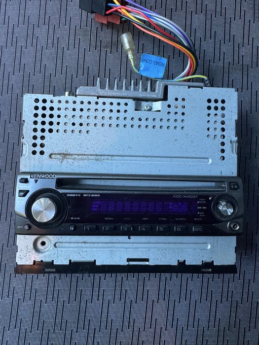 Автомагнітола Kenwood KDC-W4037