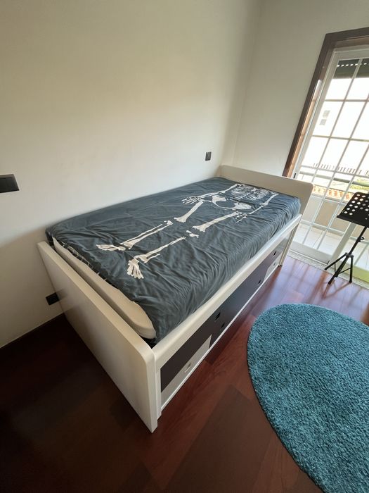 Cama + secretária