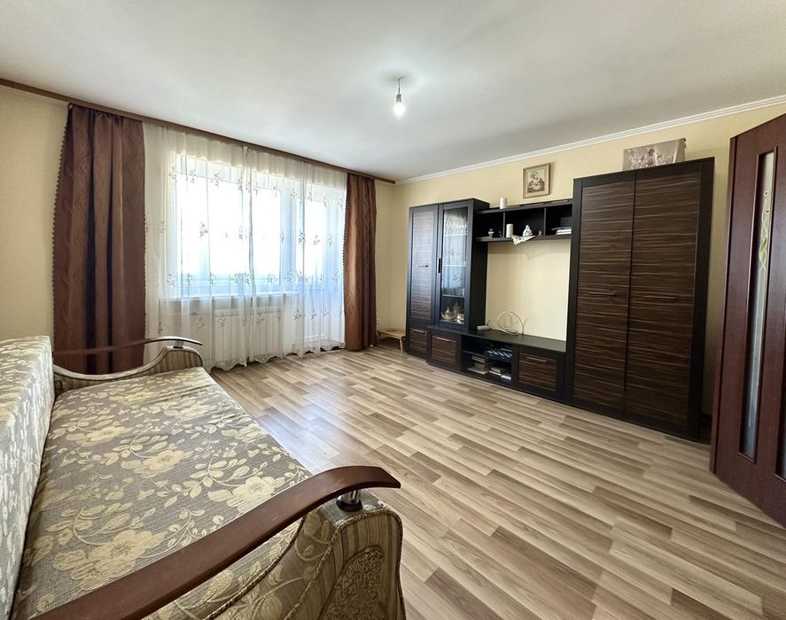 ЗНИЖЕНА ЦІНА! ПРОДАЖ 3 кімнатна квартира ЧЕСЬКОГО ПРОЕКТУ із ремонтом.