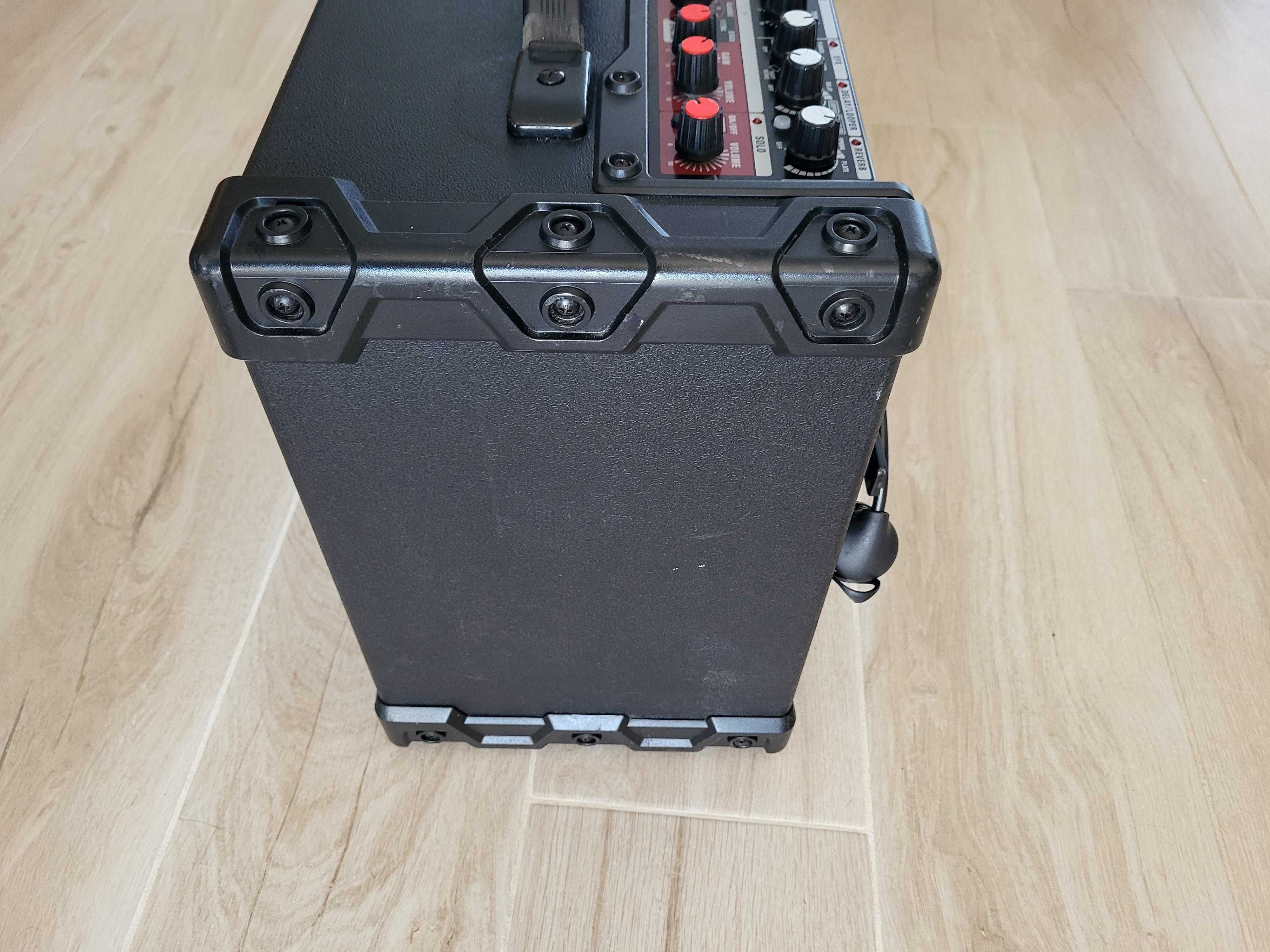 Amplificador de guitarra Roland CUBE 40XL COSM
