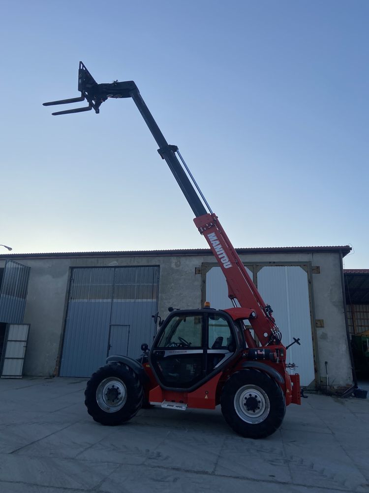 Uslugi Wynajem Manitou Ładowarka 3.2t 7m Obsługa Operator