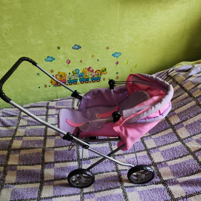 Дитяча коляска для ляльок