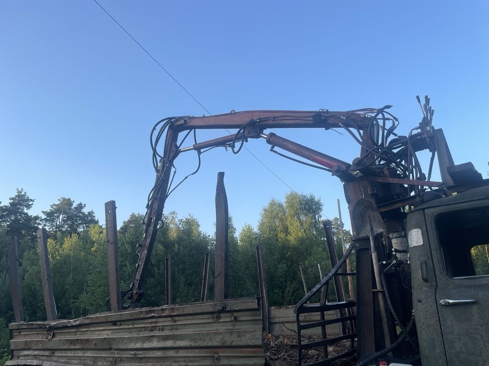 Зіл 131 зил лісовоз дизельний двигун маніпулятор 7м
