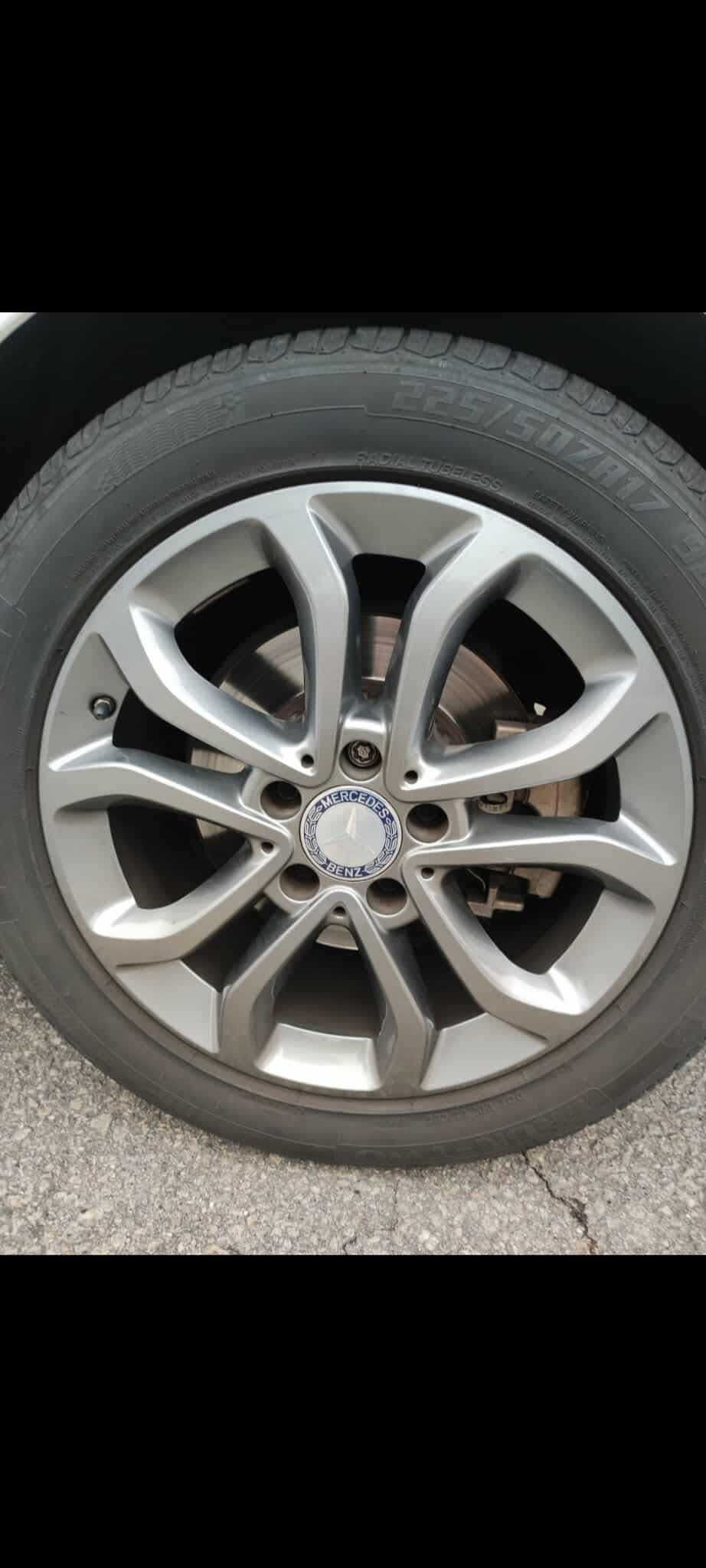4 jantes Mercedes originais com pneus