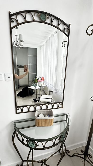 Komplet mebli kutych ze szkłem – konsola, lustro, stolik, krzesła