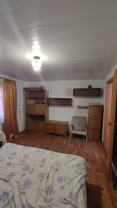 Продається дачний участок з будинком