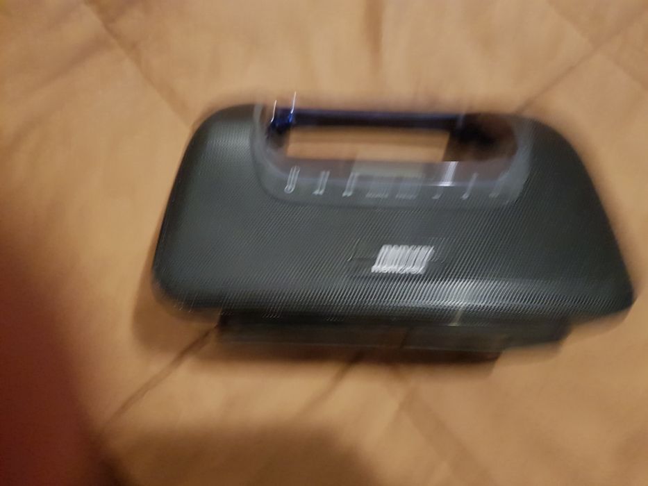 Coluna com comando e rádio iphone