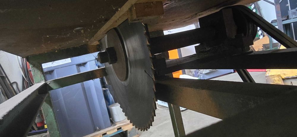 PIŁA tarczowa do drewna krajzega masywna cięzka dużą 400v siła