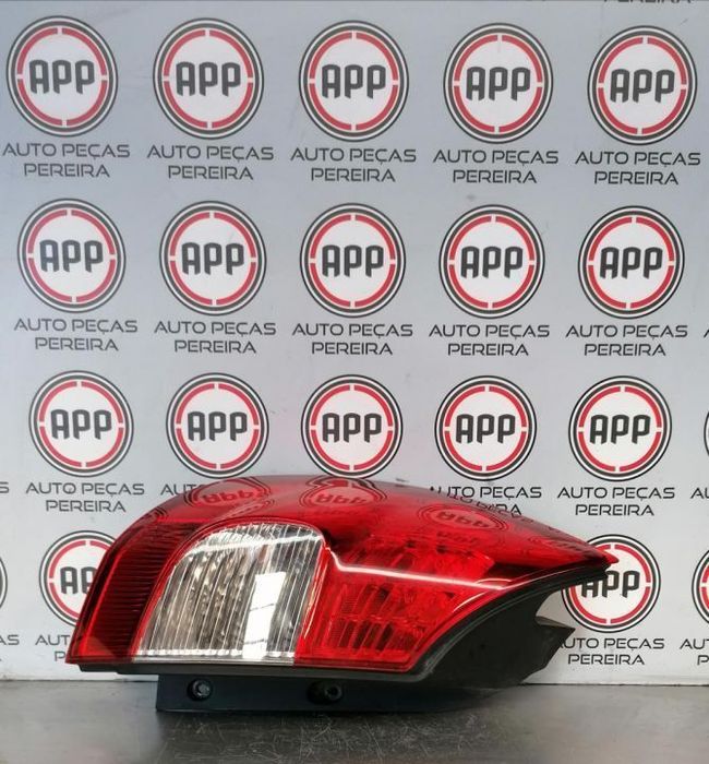 Farolim traseiro esquerdo Renault Scenic 2007 Led completo.