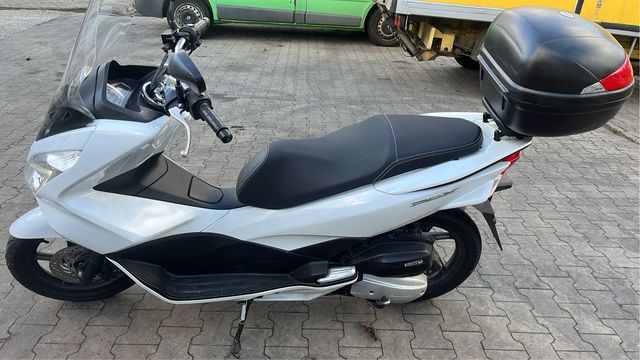 Honda pcx 50/125  kufer szyba wysoka