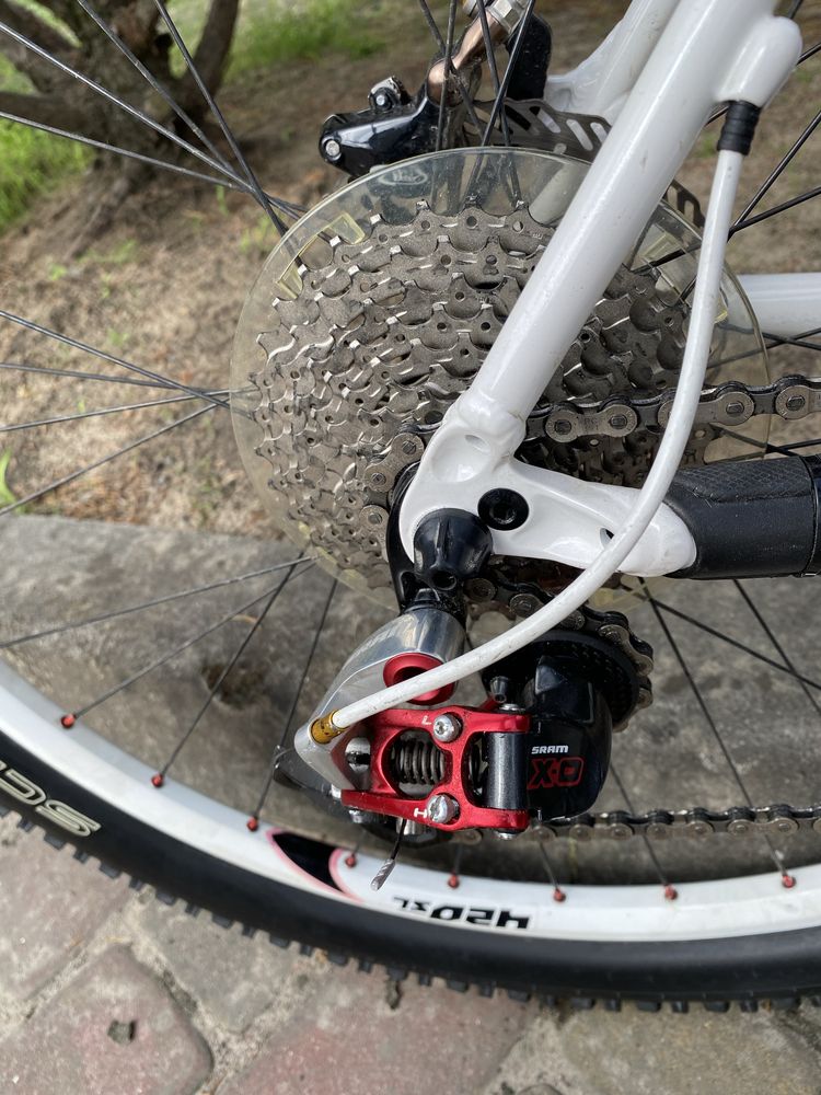 Велосипед Specialized Stumpjumper Expert 2010