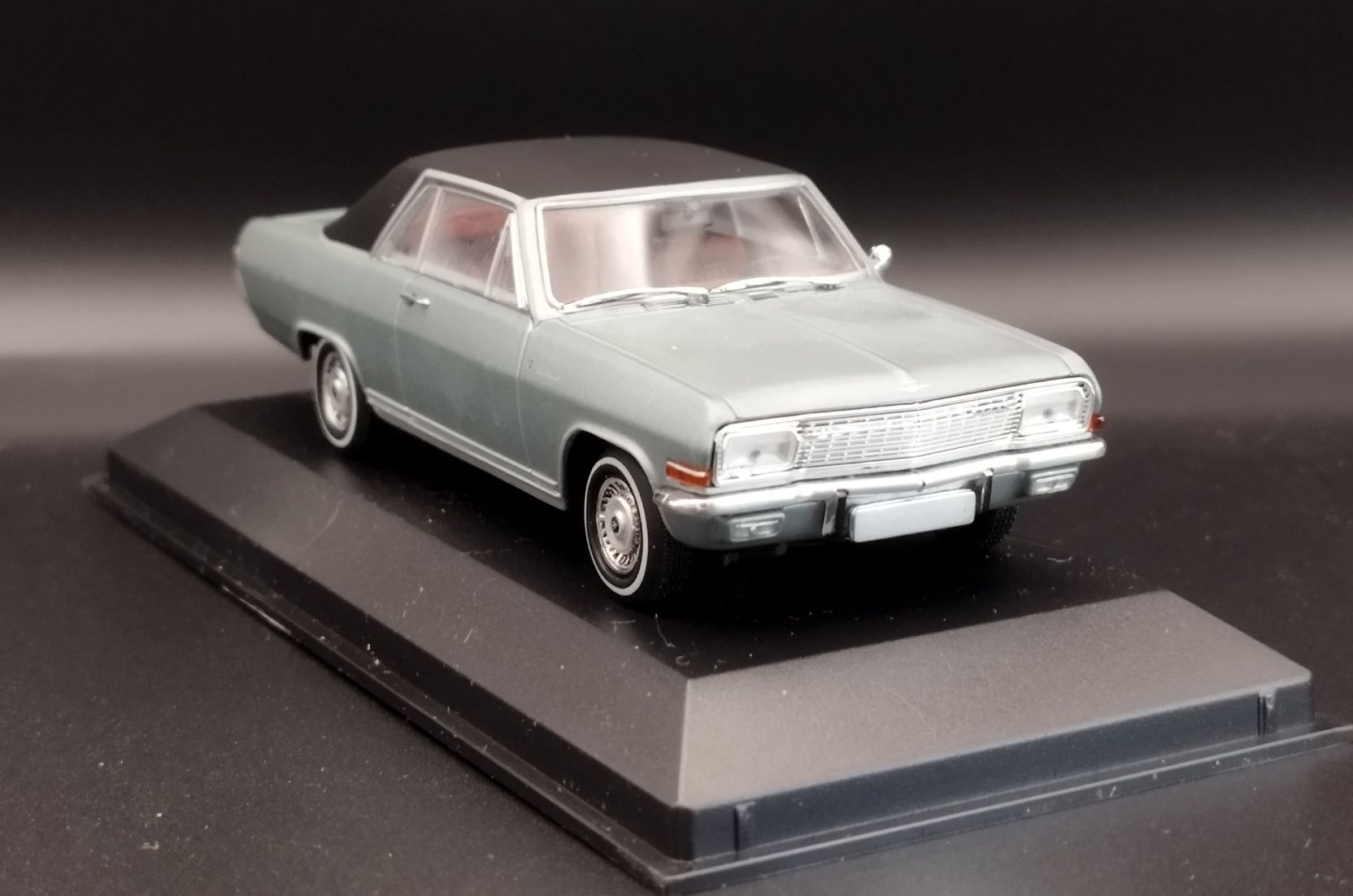 1:43 Minichamps Opel Diplomat V8 Coupe Limit 1/2016 sztuk model nowy