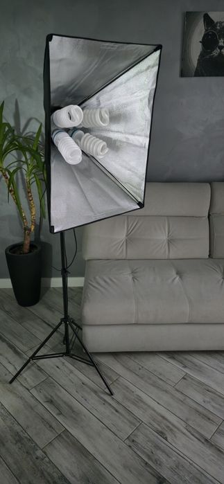 Склад нові студійне світло 50/70 на 4 лампи+стійка 2.1мSoftBox СофтБок