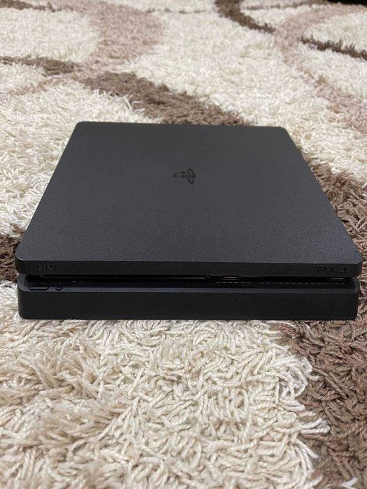 Продам playstation 4 slim на 500гб