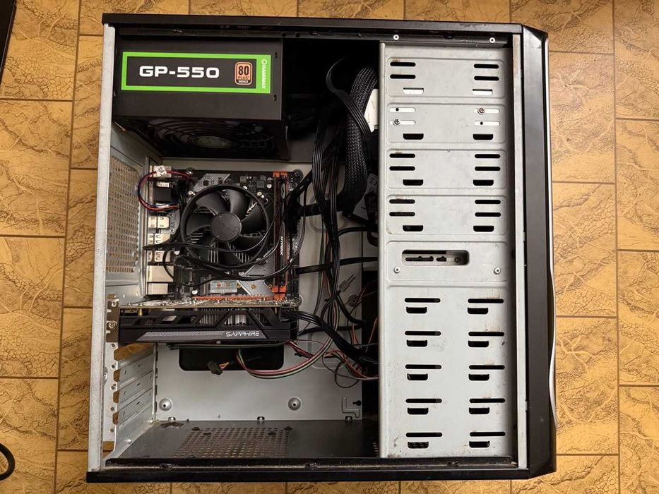 Продам персональний комп’ютер з монітором 21.5"