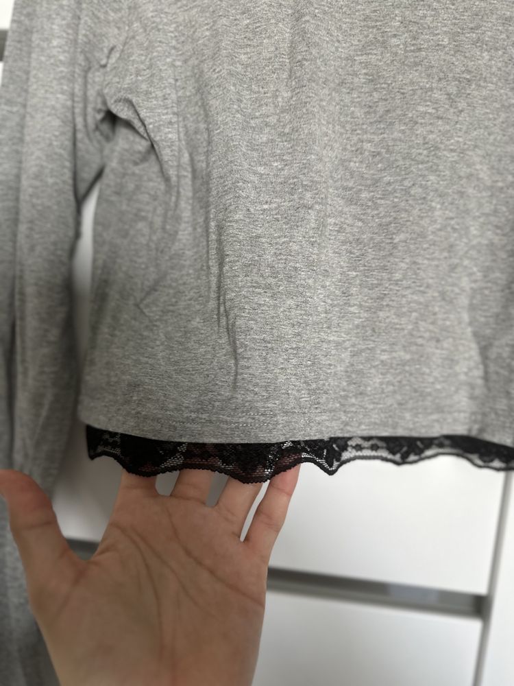 Nowa bluzka z długim rękawem crop top