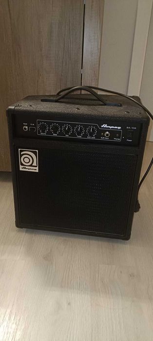 Amplificador Ampeg BA-108v2 1x8" - Usado/bom Estado