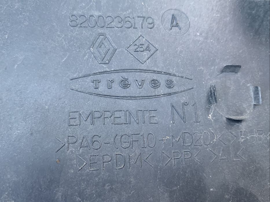 Tampa / Capa de Motor Renault 1.9 dCi (Peça Original)