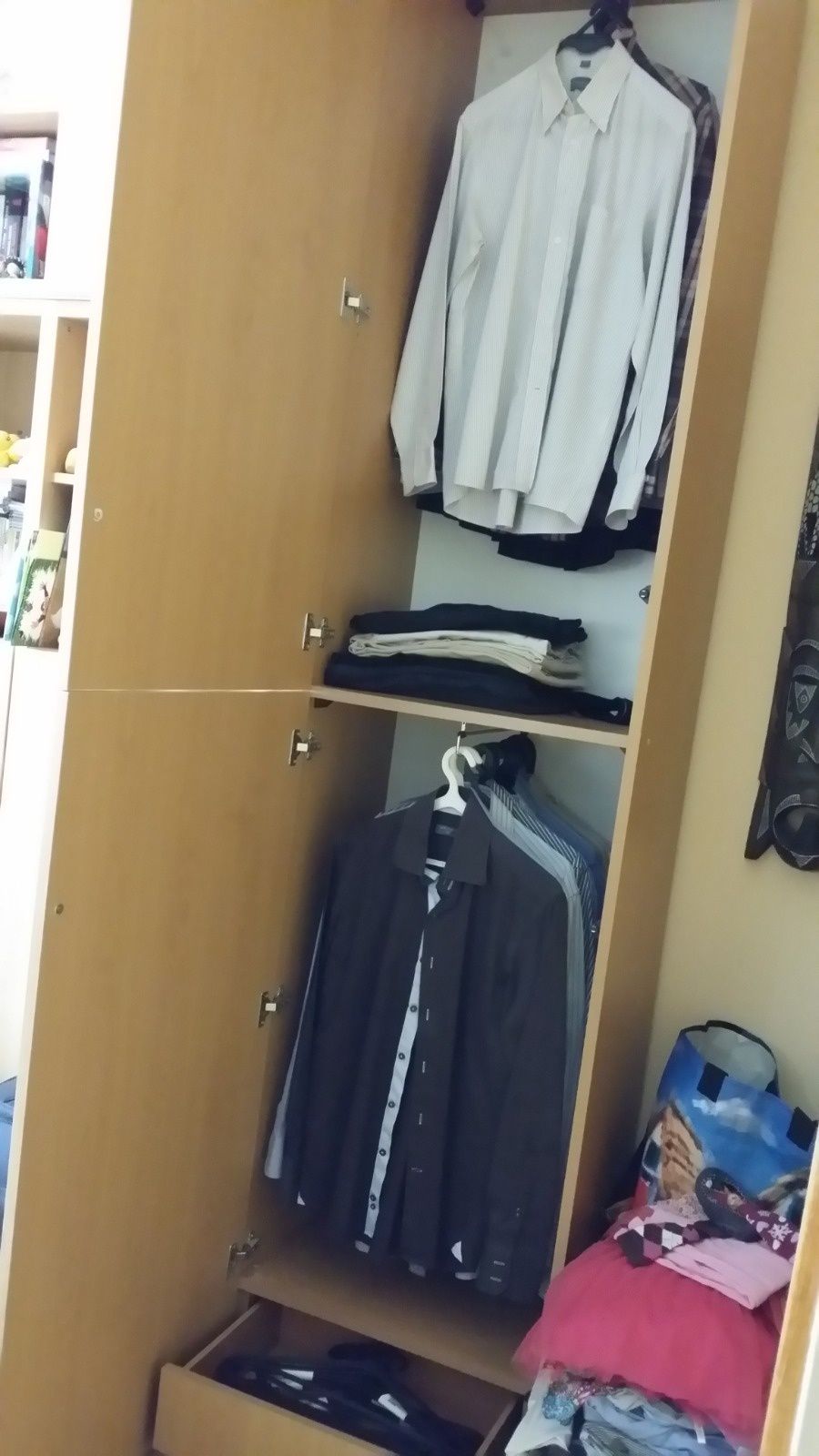 Roupeiro multifunções