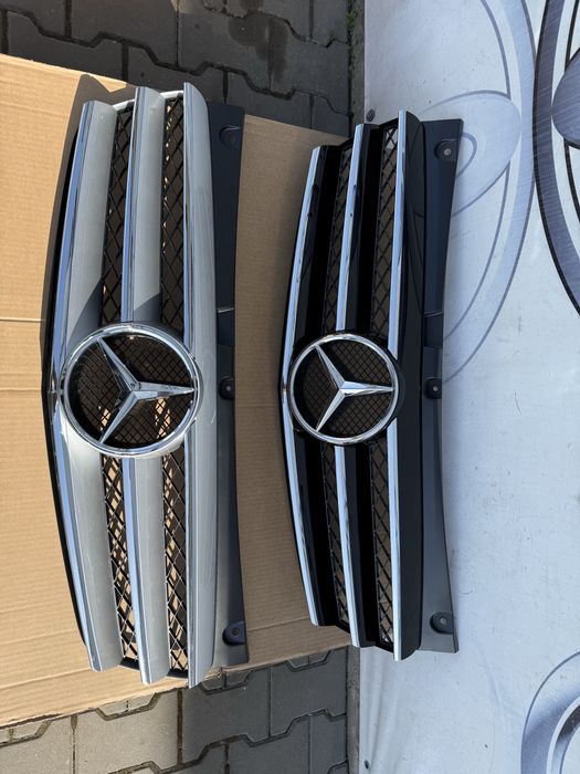 Решітка решотка радіатора Mercedes Viano W639 Віано рестайл