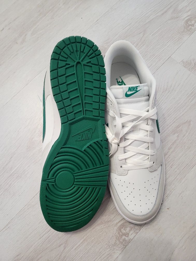 Кроссовки NIKE DUNK Low нові original