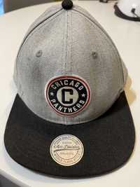 Czapka Snapback.