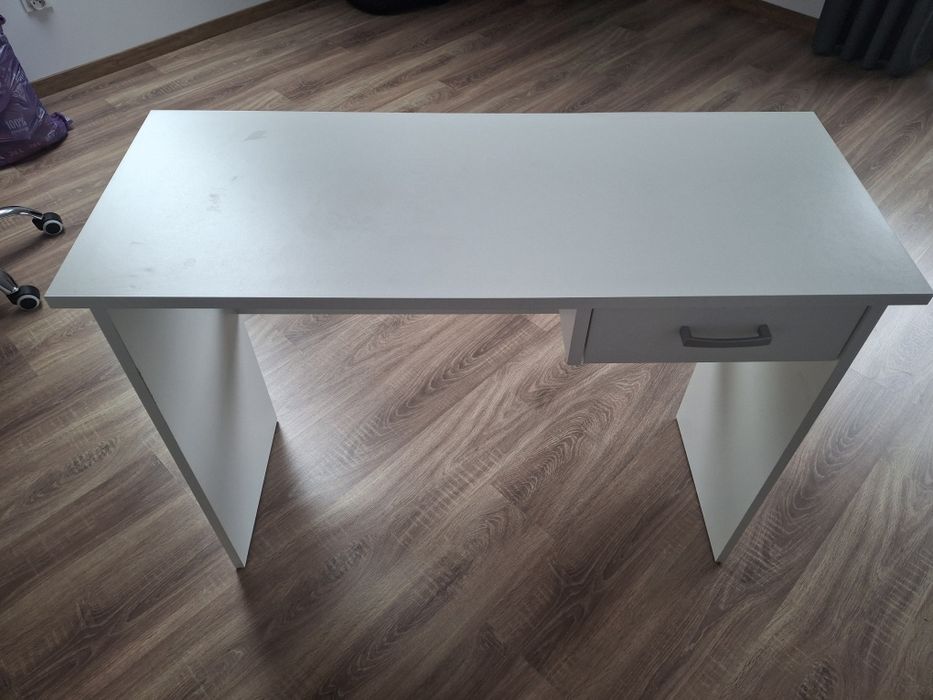 Sprzedam biurko  .
