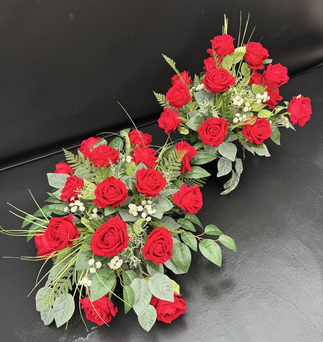 Komplet nagrobny z roz